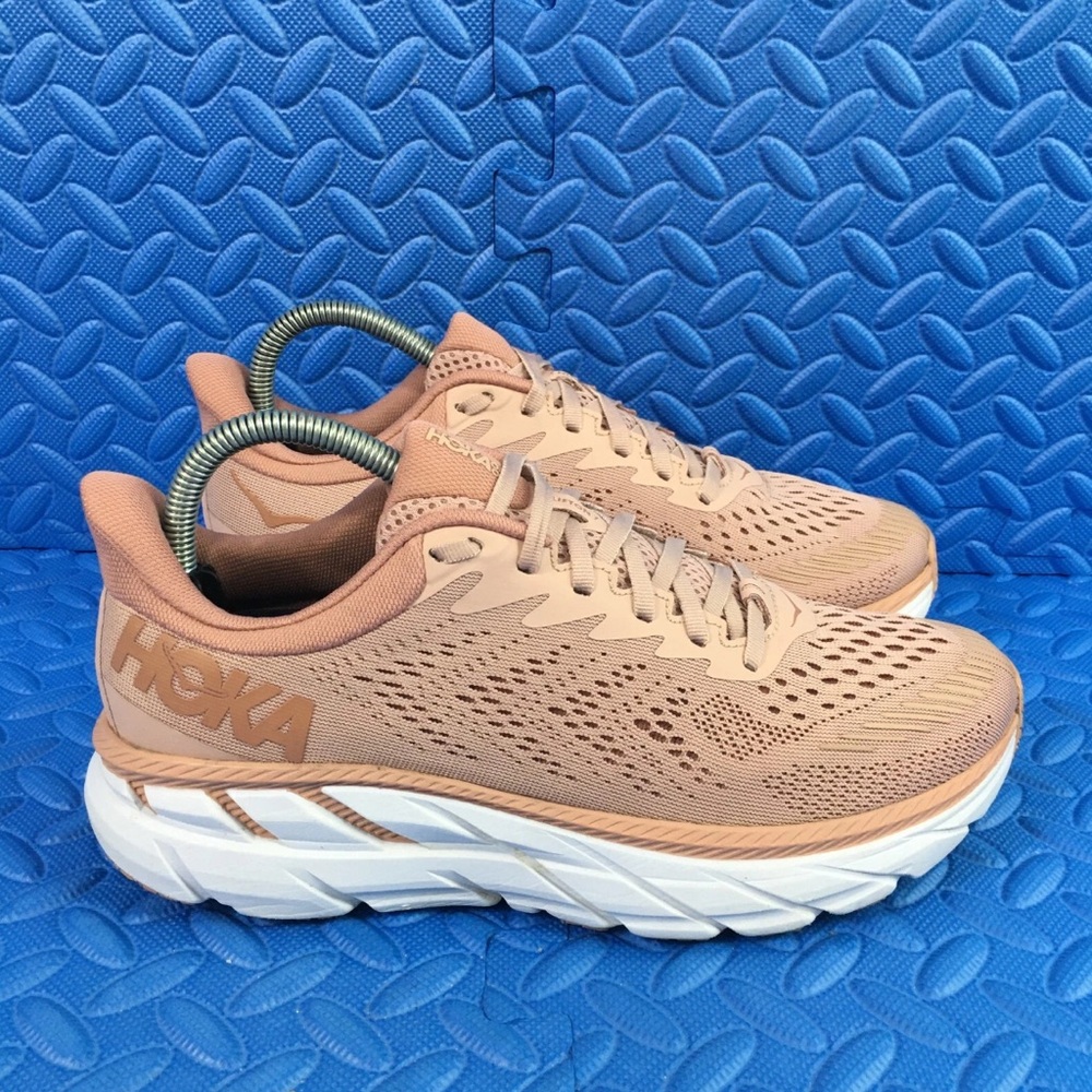 Hoka One One Cliftin 7 Mens Running Shoes Pink Athletic Sneakers Size 8